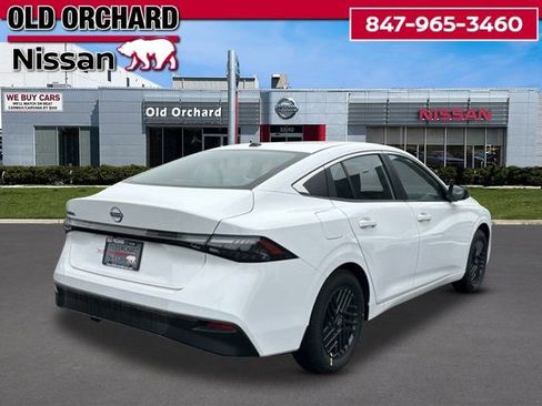 Used 2026 Nissan Sentra SV w/ SV Convenience Package FWD image 4