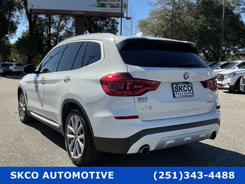 Used 2019 BMW X3 sDrive30i w/ Premium Package image 3