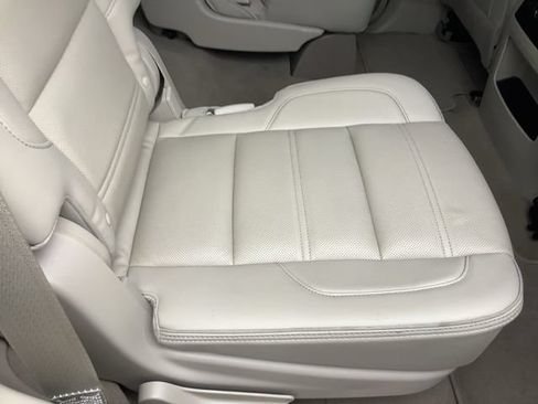 Used 2019 GMC Yukon Denali AWD/4WD image 15