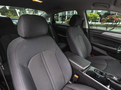 Used 2019 Hyundai Sonata SEL w/ Tech Package 02 FWD image 27