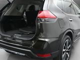 Used 2017 Nissan Rogue SL w/ SL Premium Package image 2
