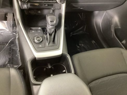 Used 2024 Toyota RAV4 SE AWD/4WD image 16