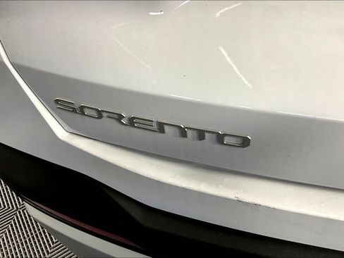 New 2026 Kia Sorento LX image 10