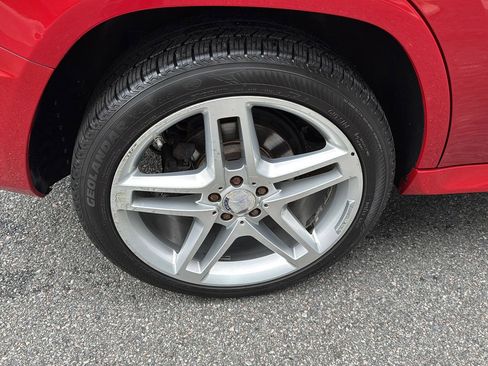 Used 2011 Mercedes-Benz GLK 350 4MATIC image 33