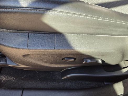 Used 2018 Buick Encore Preferred image 9