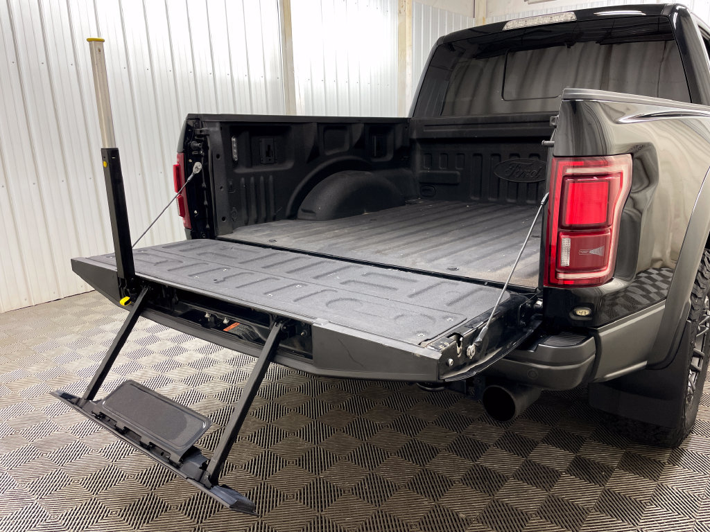 Used 2019 Ford F150 Raptor w/ Equipment Group 802A Luxury AWD/4WD image 48