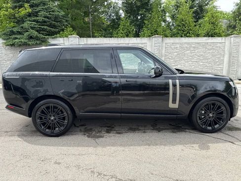 Used 2024 Land Rover Range Rover Long Wheelbase SE AWD/4WD image 5