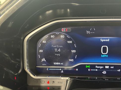 Used 2024 Chevrolet Silverado 2500 LT w/ Convenience Package image 23