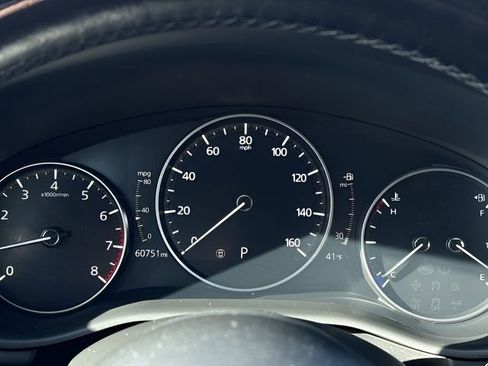 Used 2022 MAZDA MAZDA3 s image 23