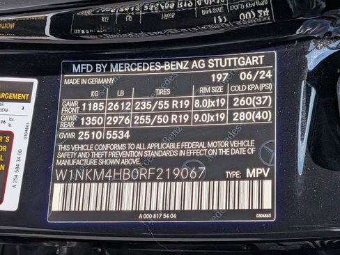 Used 2024 Mercedes-Benz GLC 300 4MATIC image 39