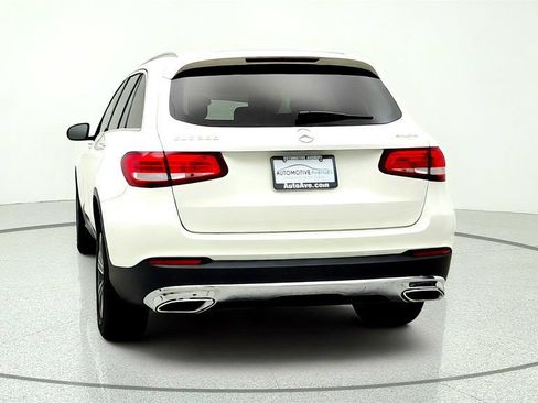 Used 2018 Mercedes-Benz GLC 300 4MATIC w/ Premium Package image 6