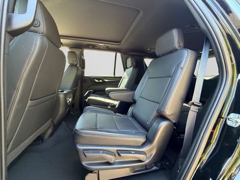 Used 2024 GMC Yukon Denali AWD/4WD image 30