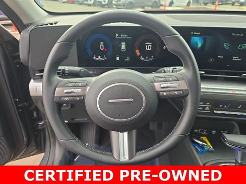 Used 2025 Hyundai Kona SEL AWD/4WD image 17