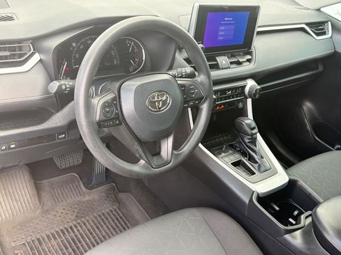 Certified 2023 Toyota RAV4 XLE w/ Convenience Package image 4
