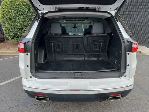 Used 2021 Chevrolet Traverse Premier w/ LPO, Cargo Package image 16