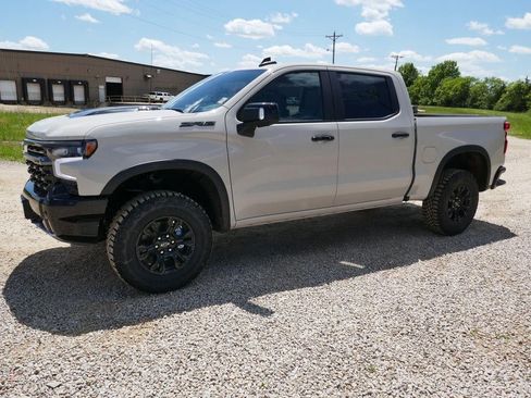 New 2026 Chevrolet Silverado 1500 ZR2 w/ Dark Appearance Package AWD/4WD image 10