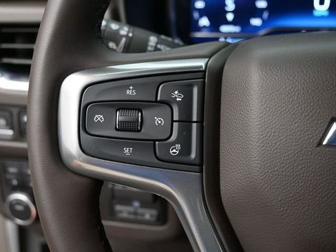 Used 2024 Chevrolet Tahoe Z71 w/ Luxury Package image 32