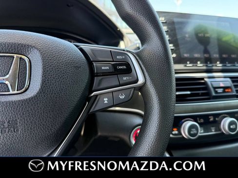 Used 2018 Honda Accord LX image 21