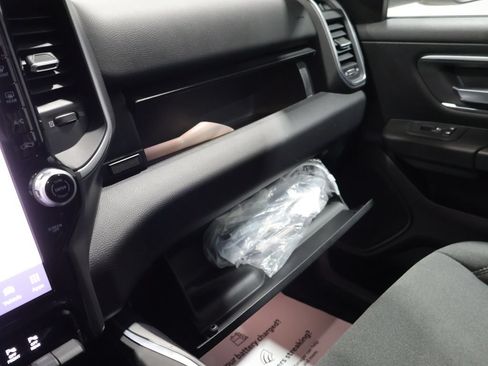 Used 2025 RAM 1500 Big Horn AWD/4WD image 28