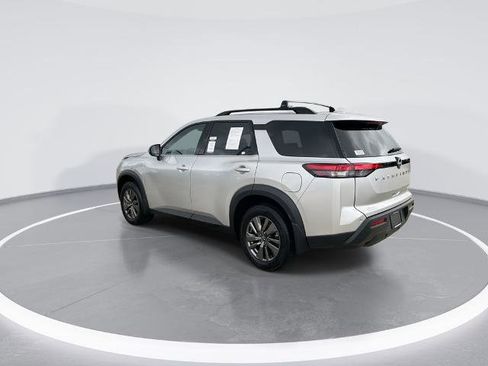 Certified 2024 Nissan Pathfinder SV AWD/4WD image 6