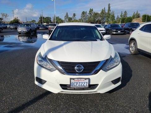 Used 2018 Nissan Altima 2.5 S w/ S Convenience Package image 2