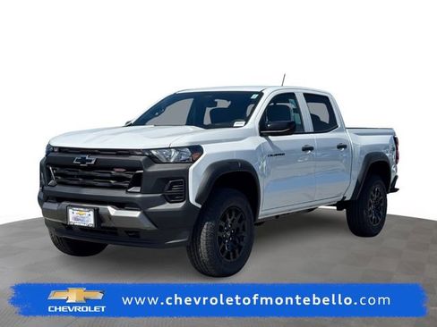 New 2026 Chevrolet Colorado Trail Boss AWD/4WD image 1
