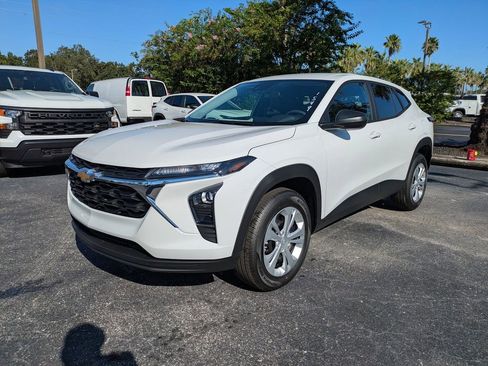 New 2026 Chevrolet Trax LS w/ Driver Confidence Package image 8