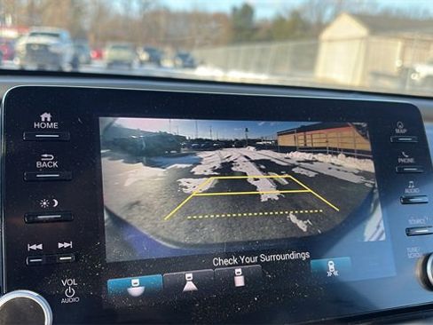 Used 2018 Honda Accord Touring image 13