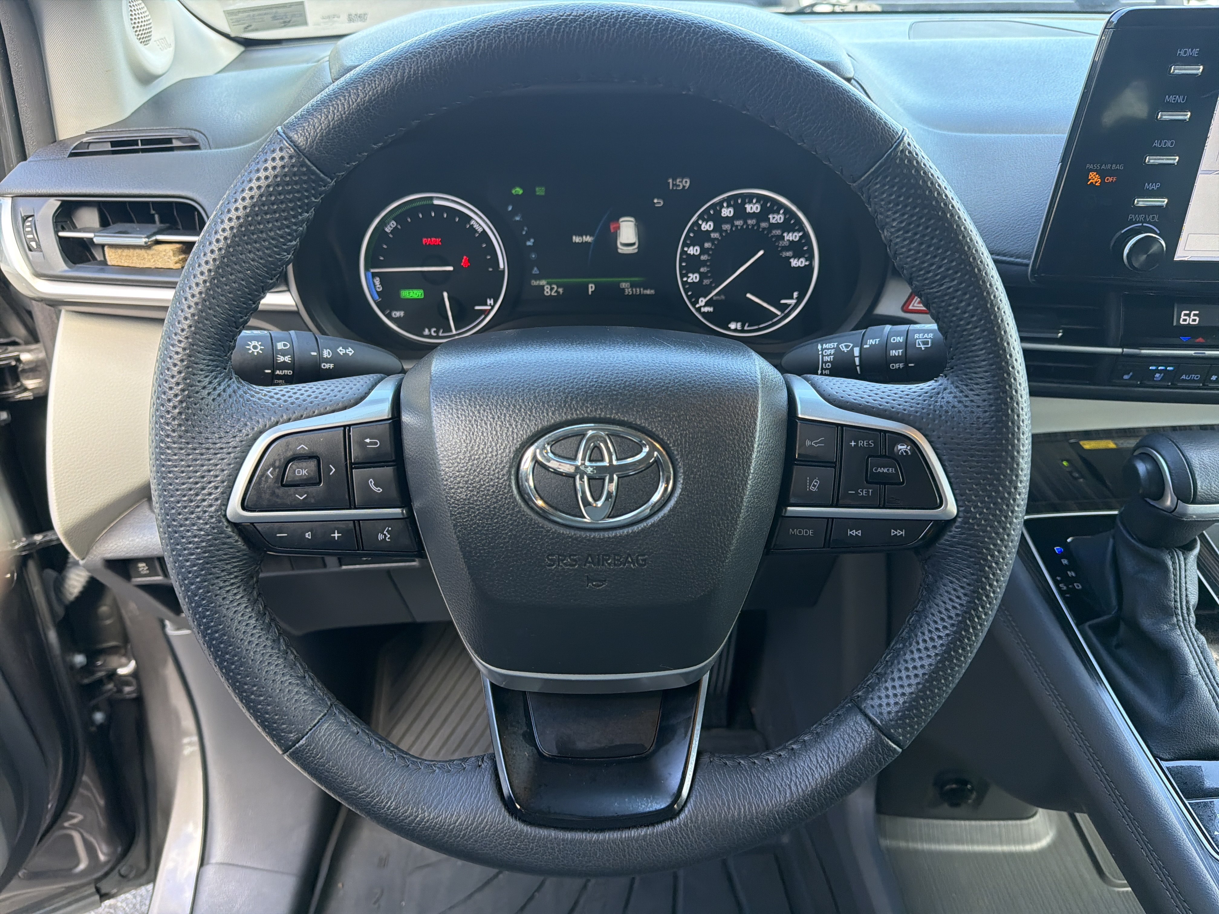 Used 2024 Toyota Sienna Limited AWD/4WD image 18