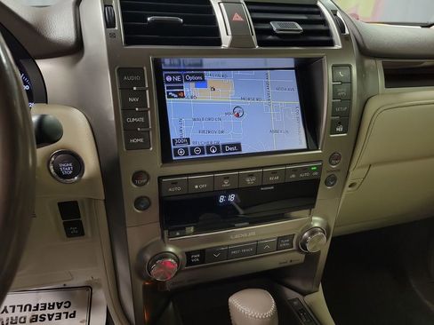 Used 2017 Lexus GX 460 Premium image 14