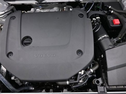 Used 2023 Volvo XC90 B6 Plus w/ Protection Package image 36