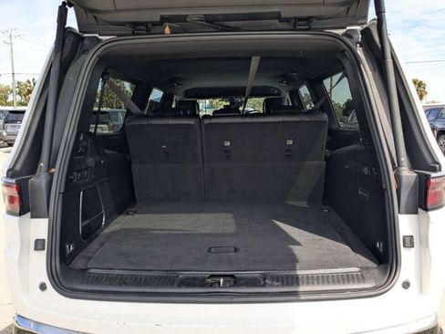 Used 2023 Jeep Wagoneer L Series III RWD image 11