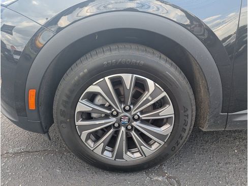 Used 2024 Buick Envision Preferred AWD/4WD image 9