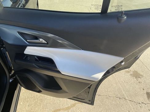 Used 2025 Chevrolet Equinox EV LT w/ Convenience Package image 14