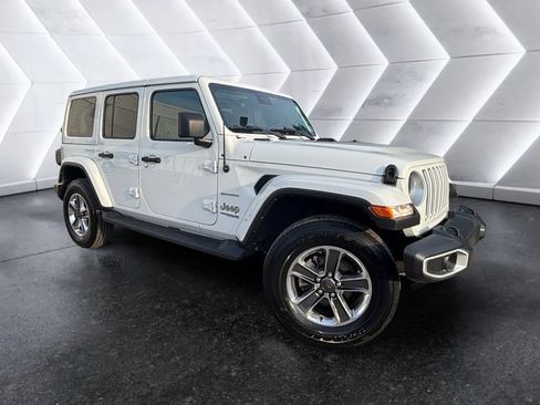 Used 2021 Jeep Wrangler Unlimited Sahara AWD/4WD image 5