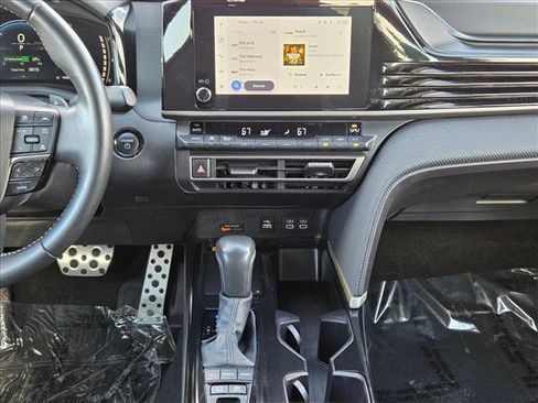 Certified 2025 Toyota Camry SE image 15