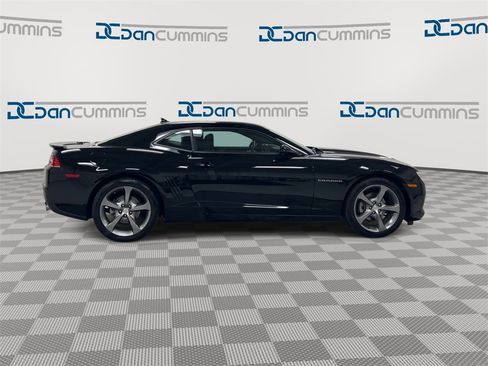 Used 2014 Chevrolet Camaro LT w/ RS Package image 9