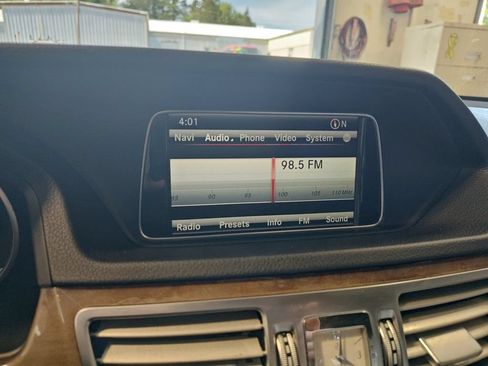 Used 2014 Mercedes-Benz E 350 Sedan image 19