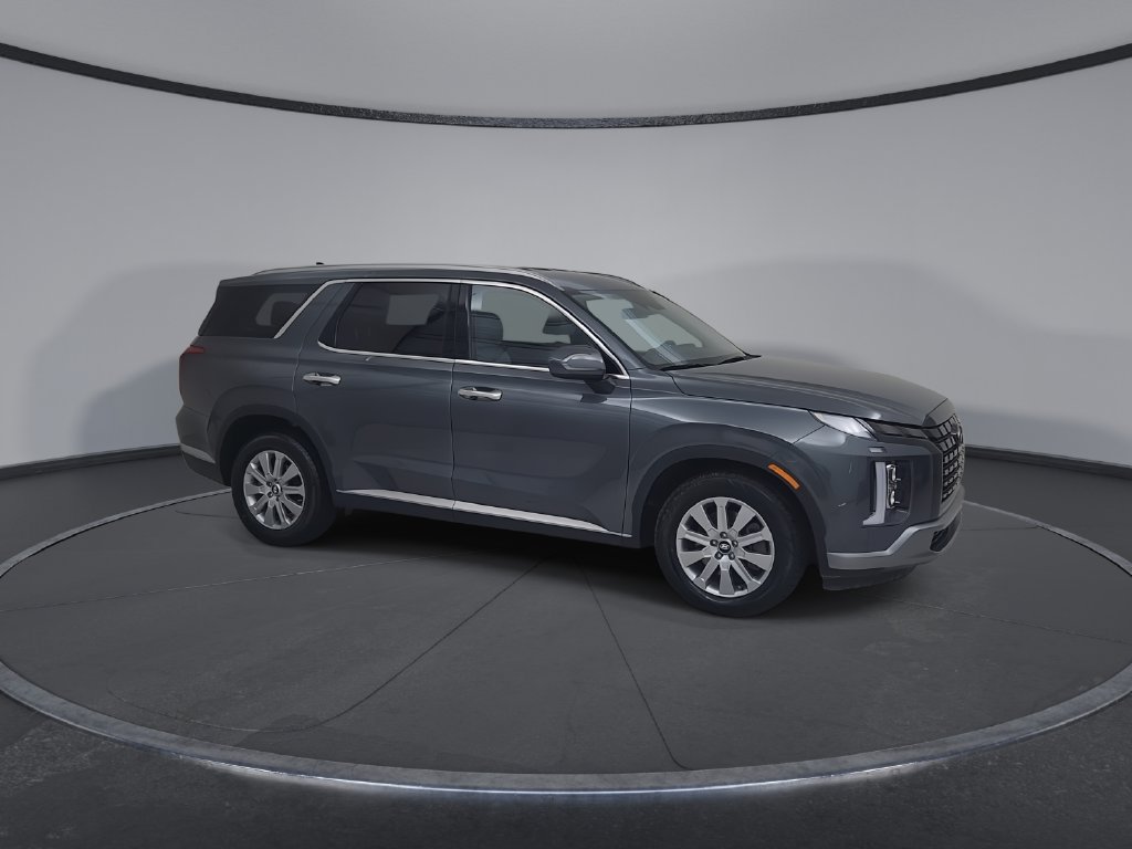 Used 2025 Hyundai Palisade SEL FWD image 2