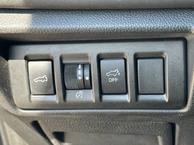 Used 2021 Subaru Outback Touring AWD/4WD image 27