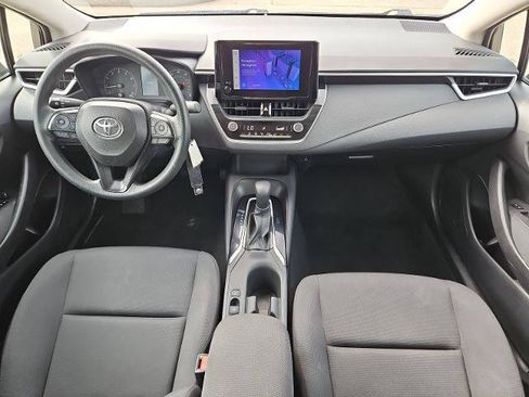 Used 2024 Toyota Corolla LE FWD image 18
