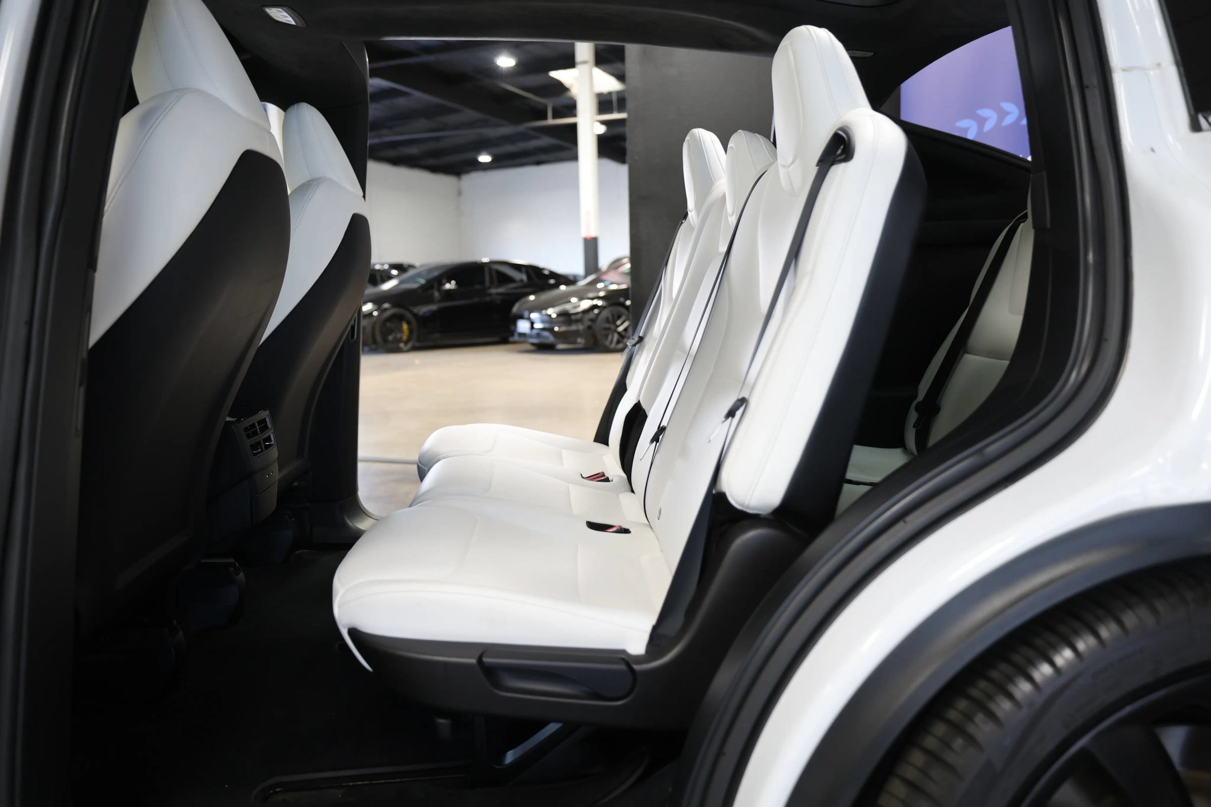 Used 2021 Tesla Model X Long Range AWD/4WD image 45
