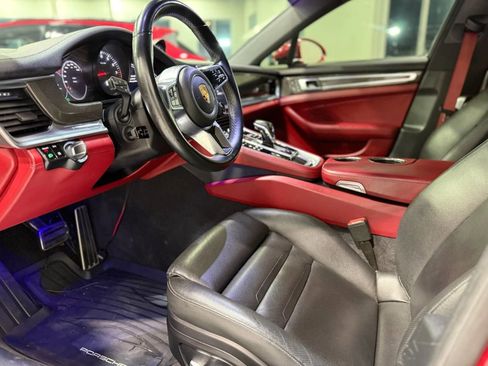 Used 2018 Porsche Panamera 4S image 20