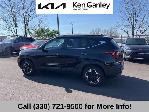 Certified 2025 Kia Seltos EX w/ EX Sunroof Package AWD/4WD image 9