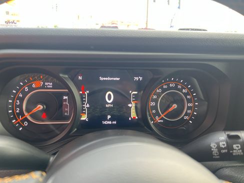 Used 2024 Jeep Wrangler Sport S image 10