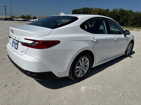 Used 2025 Toyota Camry LE FWD image 6
