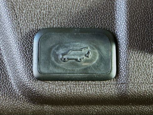 Used 2013 Buick Enclave Leather w/ Trailering Provision Package image 30