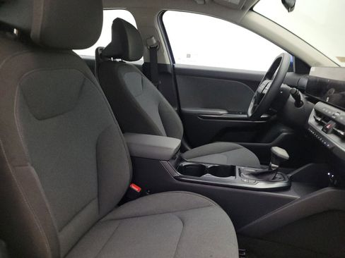Used 2025 Kia K4 FWD image 21
