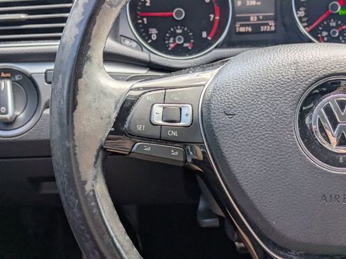 Used 2017 Volkswagen Passat 1.8T R-Line image 17