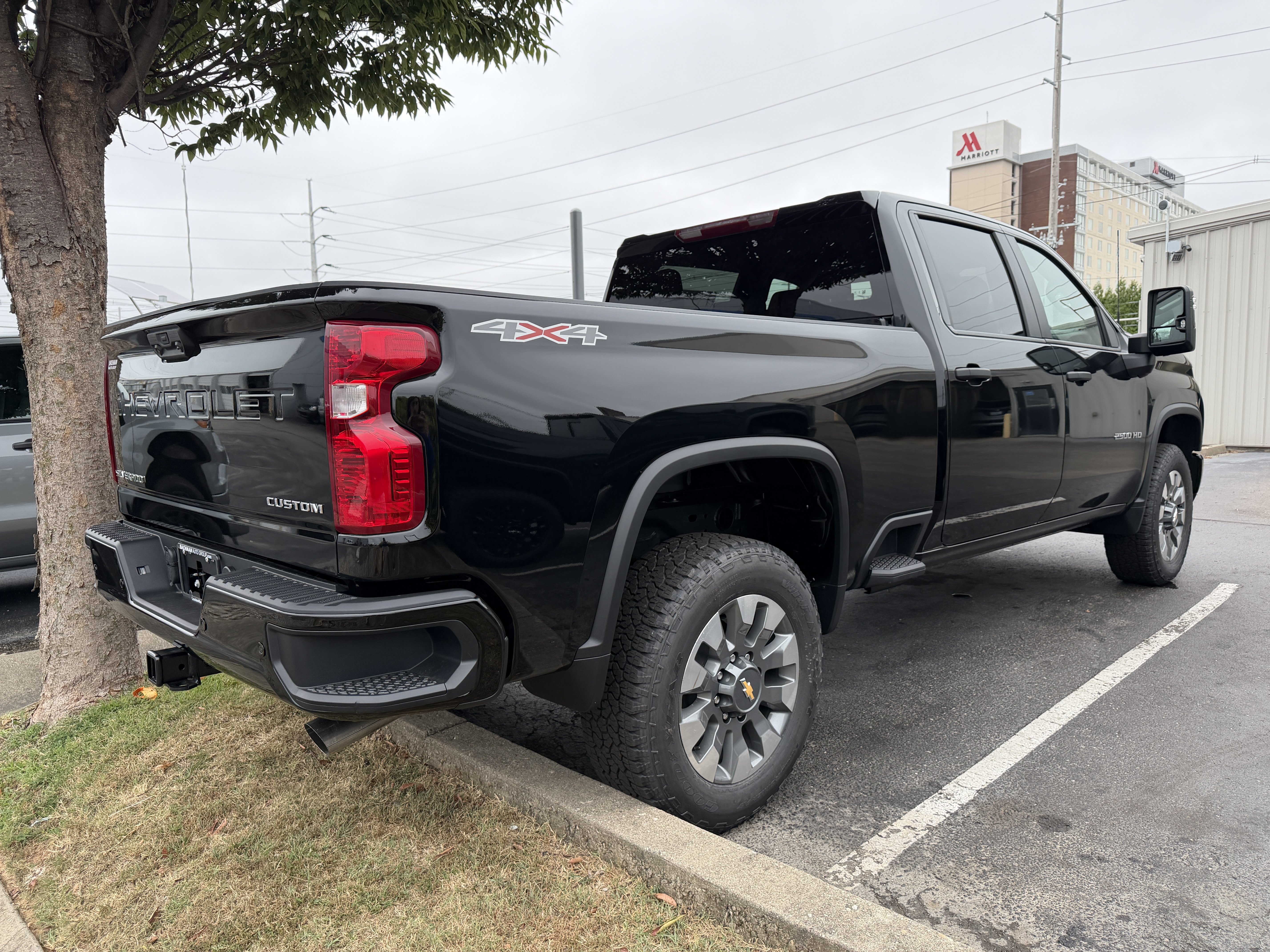 New 2026 Chevrolet Silverado 2500 Custom w/ Custom Value Package AWD/4WD image 7